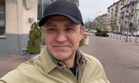 Тищенко, который под домашним арестом, видели на улице. Он объяснил, куда шел
