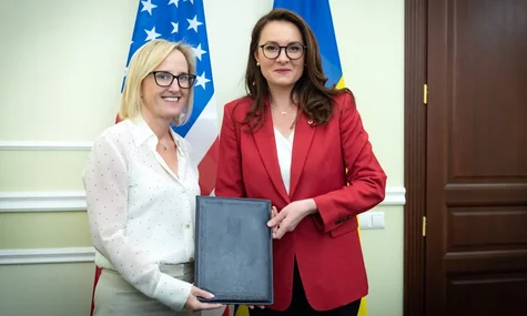 Ukraine signs two additional mineral agreements with US
