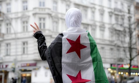 Шольц пообещал Сирии помочь с восстановлением и готов оставить сирийских беженцев в Германии