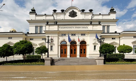 Проросійські партії Болгарії намагалися оголосити вотум недовіри уряду, але провалилися
