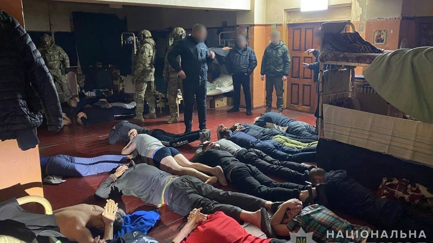 Подозреваемые в мошенничестве заключенные